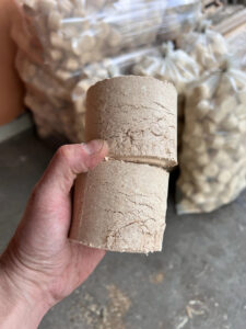 Brikety pytel 50KG - fotka 2