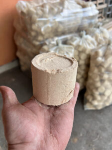 Brikety pytel 50KG - fotka 3