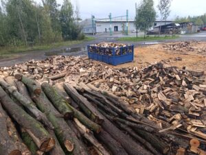 Palivové dřevo štípané - fotka 3