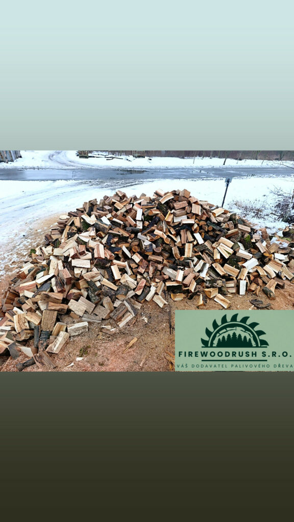 Palivové dřevo štípané